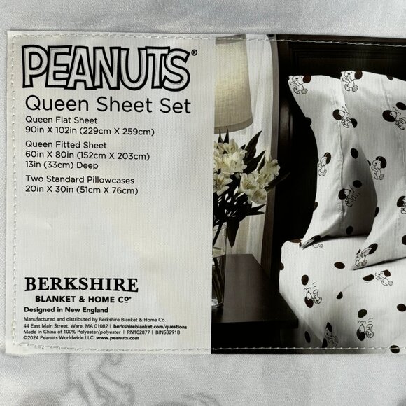 New Peanuts Snoopy Sunday Football QUEEN Size Sheet Set - Picture 5 of 6